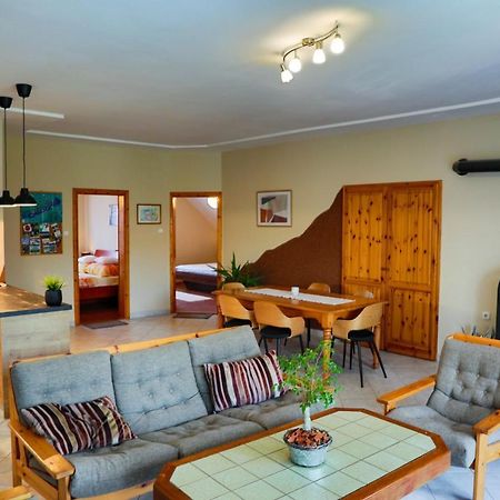 Apartman Fuzfa บาลาตอนมารีอาเฟือร์เดอ ภายนอก รูปภาพ